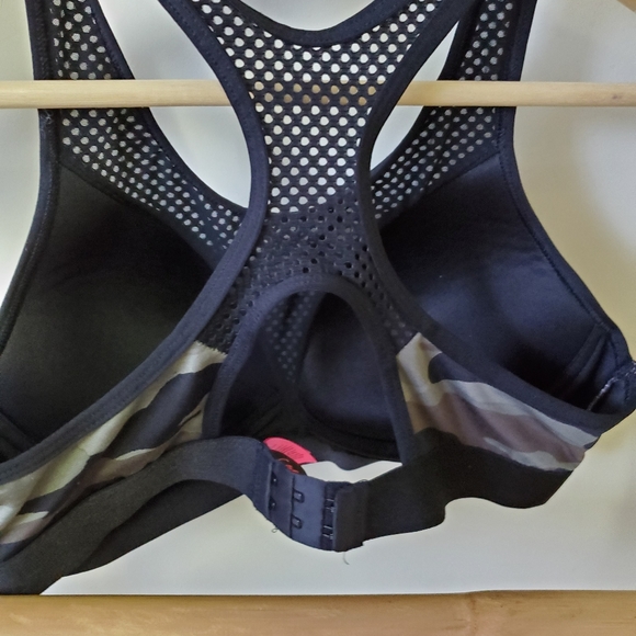 Came Sports Bra - Picture 2 of 2